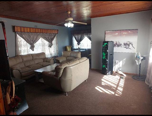 4 BEDROOM PROPERTY TO RENT IN ELSBURG